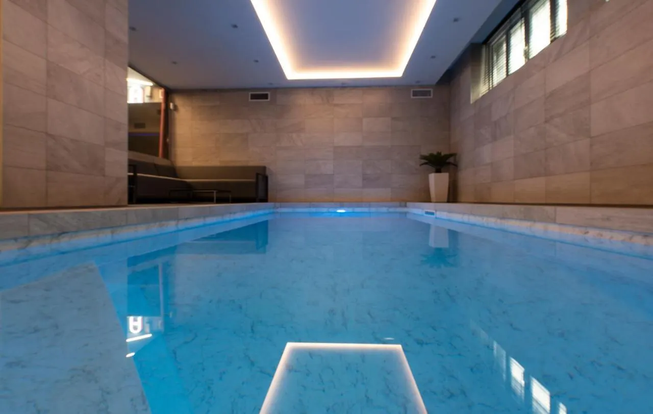 Vivilo With Private Pool-Foresteria Appartamento Milano Italia