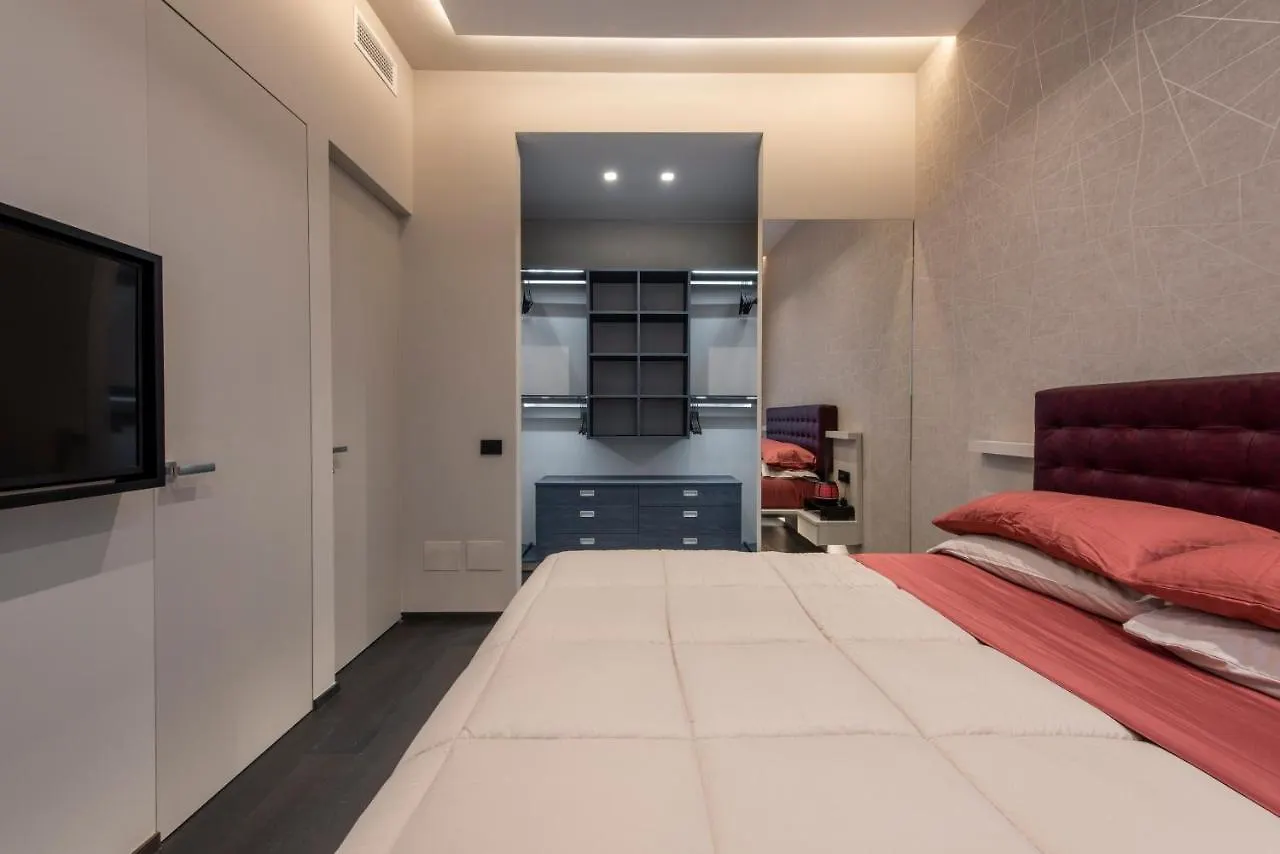 Vivilo With Private Pool-Foresteria Appartamento Milano Italia