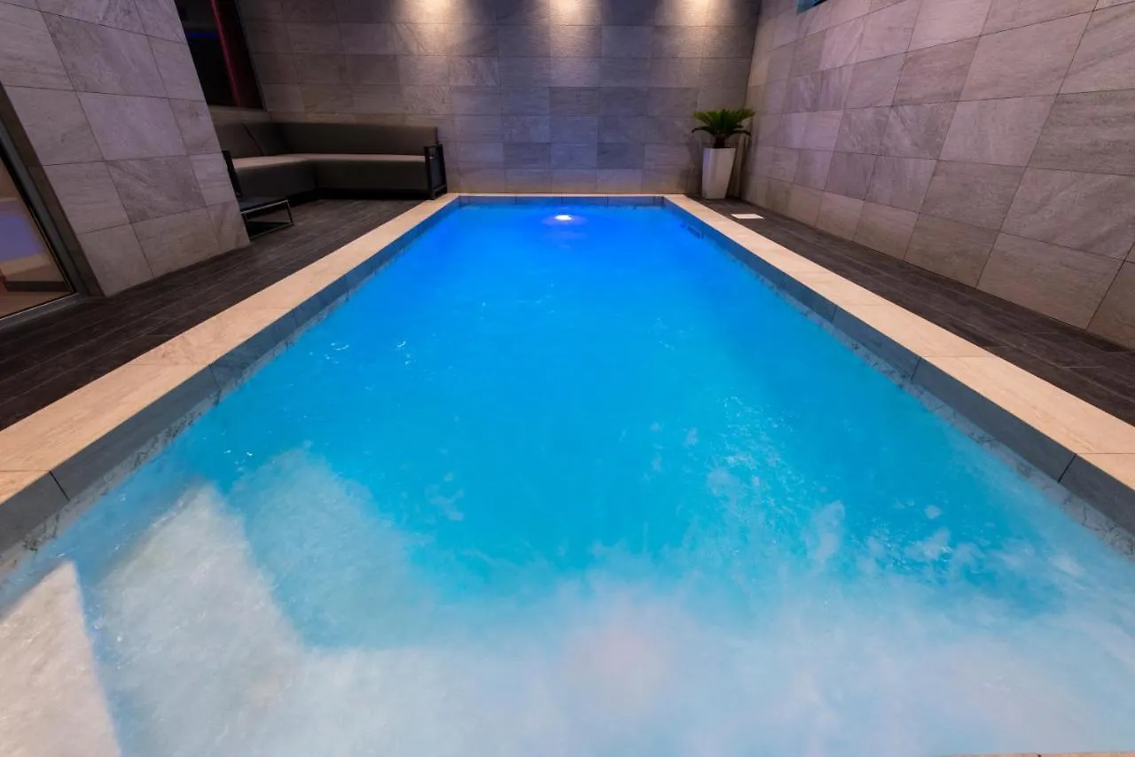 Vivilo With Private Pool-Foresteria Lägenhet Milano 0*,